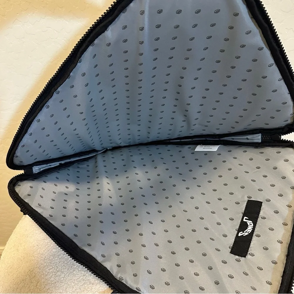 Jones Scout Masters Laptop Sleeve